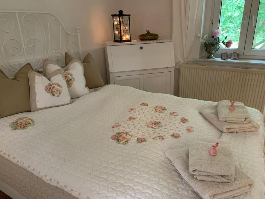 100 Qm Ferienwohnung Am Heiligen Brunnen Quedlinburg Exterior foto